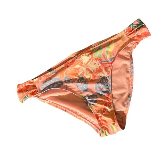 NWOT‎ Jessica Simpson Coral Floral Bikini Bottom - Picture 1 of 7
